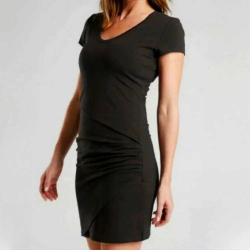 Athleta Black Ruched Central Dress L